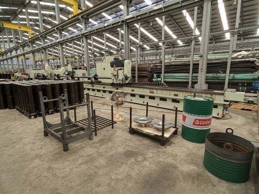 Parcela di lavoro / rotazione dell'utensile Skiving Roller Burnishing Machine 150mm Larghezza del binario guida